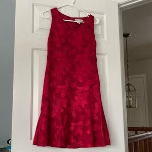Red sleeveless dress